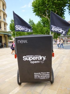 Read more about the article Superdry store à Aix en Provence, grande place des Allées Provençales.