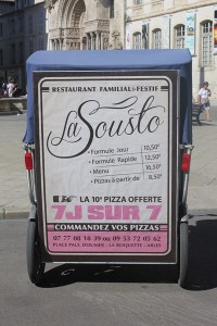 Lire la suite à propos de l’article La Sousto, restaurant familial et festif, place Paul Doumer à Arles