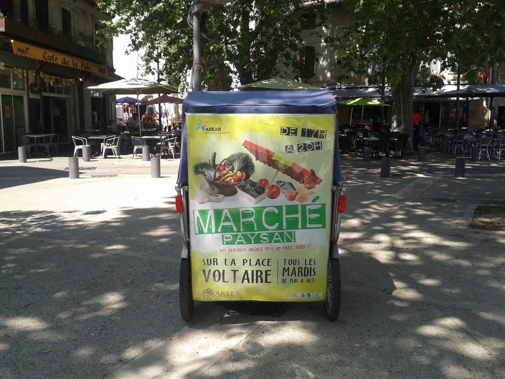 Marché paysan à Arles 