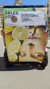 Read more about the article Rencontres Arles 2019: Déplacez vous dans Arles en vélo taxi avec Taco and Co